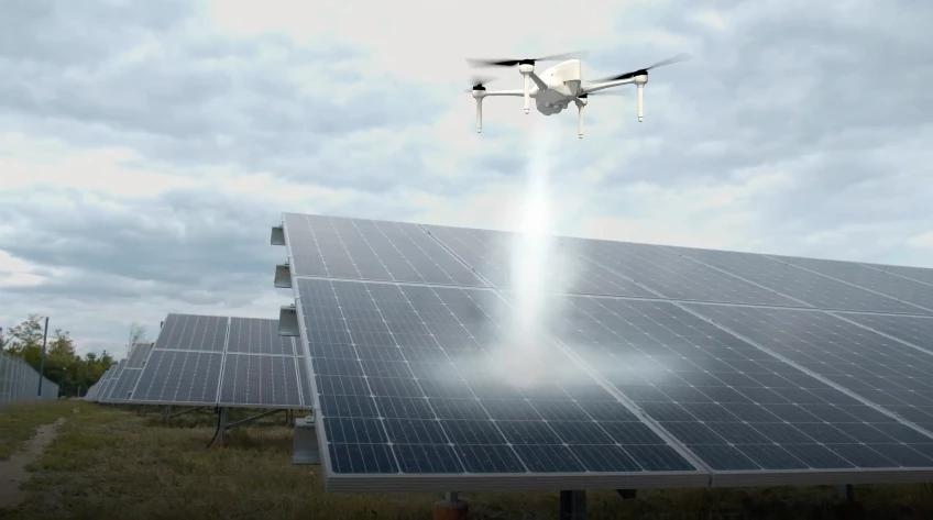 以色列开发无人机新系统 研究如何清洁难以触碰的太阳能板(图1) 以色列开发无人机新系统 研究如何清洁难以触碰的太阳能板(图1)