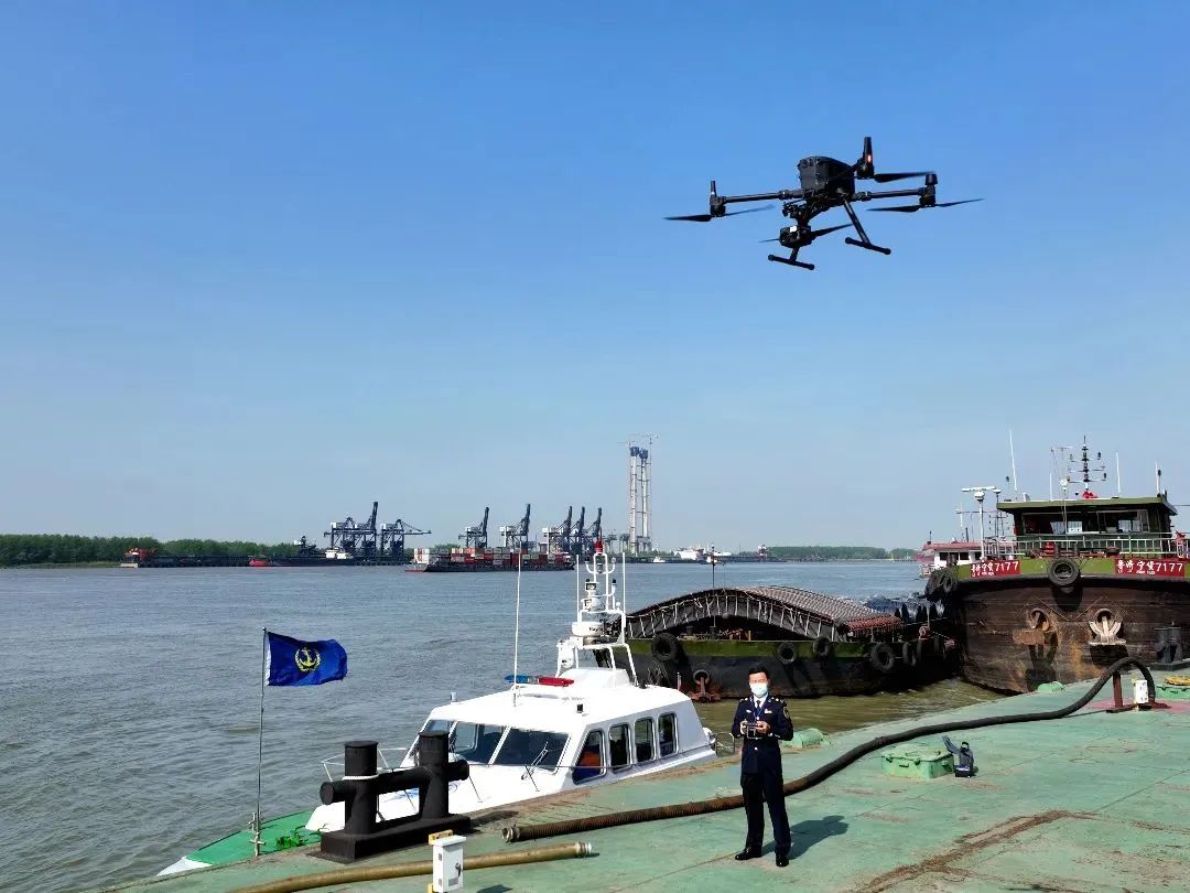 首飞成功！长江南京段实现无人机巡检常态化 (图1)